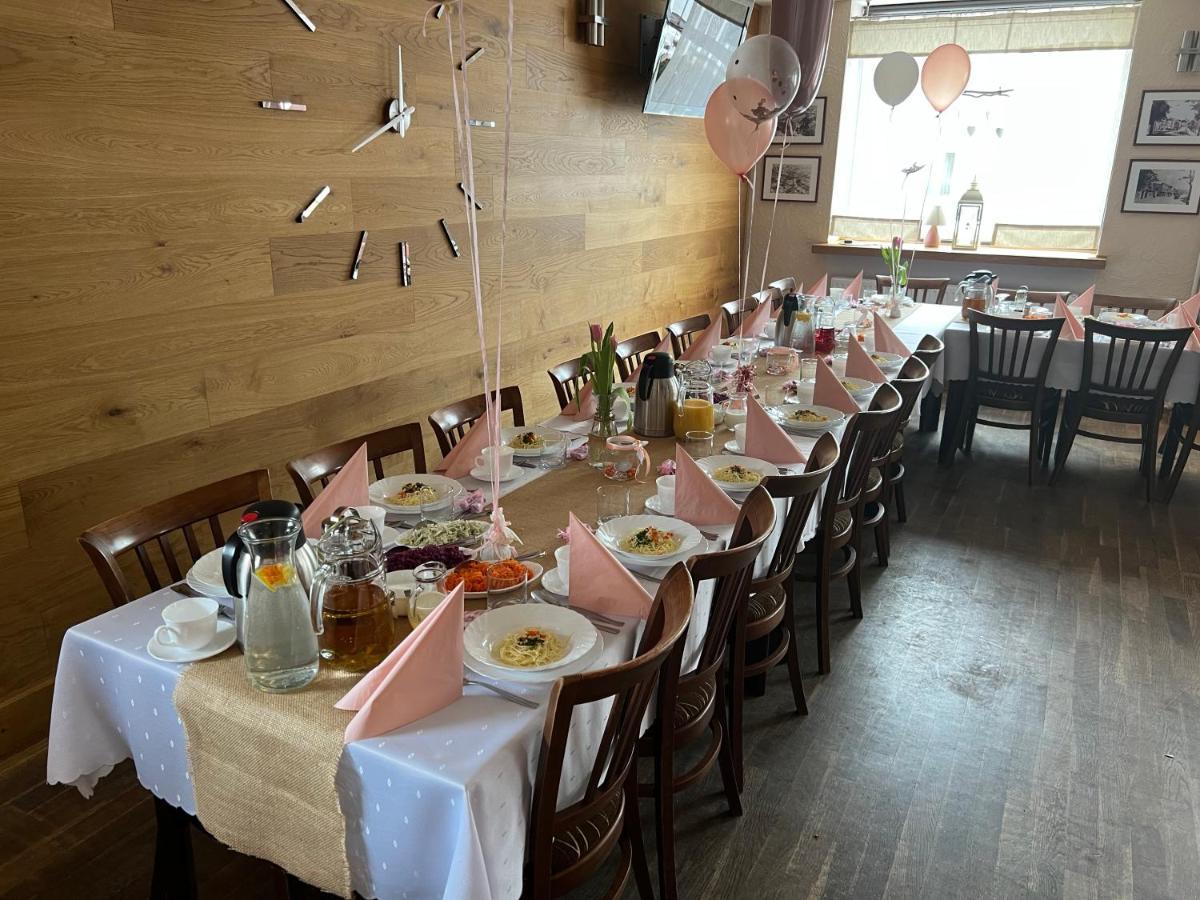 Ludowa Restauracja & Noclegi Kietrz ภายนอก รูปภาพ